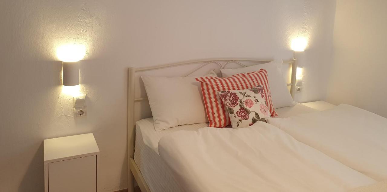 Babis & Popi Rooms And Studios Frangokastello Extérieur photo