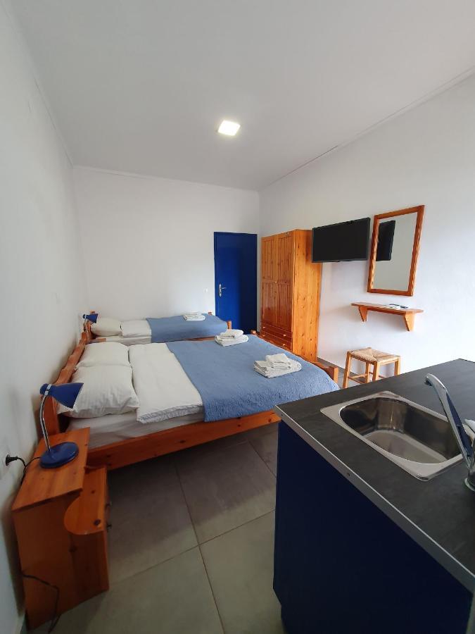 Babis & Popi Rooms And Studios Frangokastello Extérieur photo