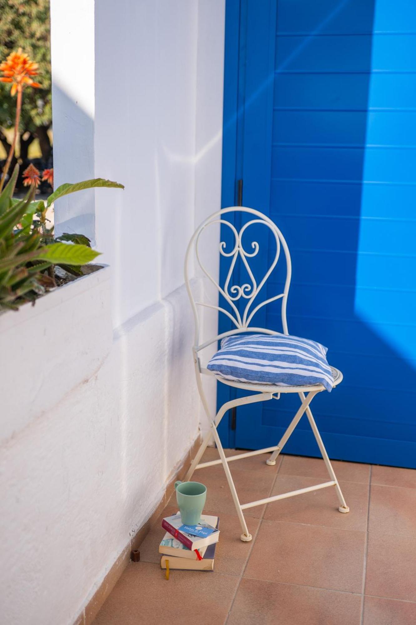Babis & Popi Rooms And Studios Frangokastello Extérieur photo